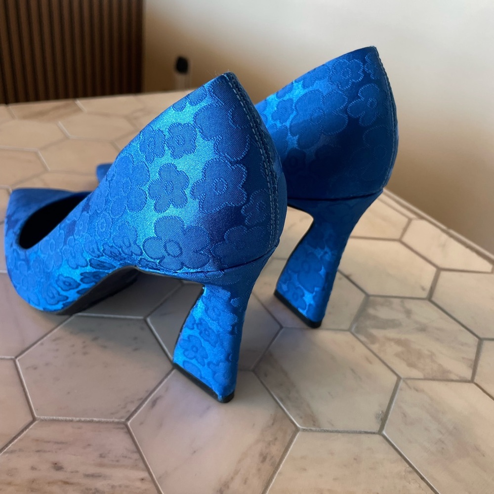 Gianni Bini Blue Women's Heels - Picture 5 of 6